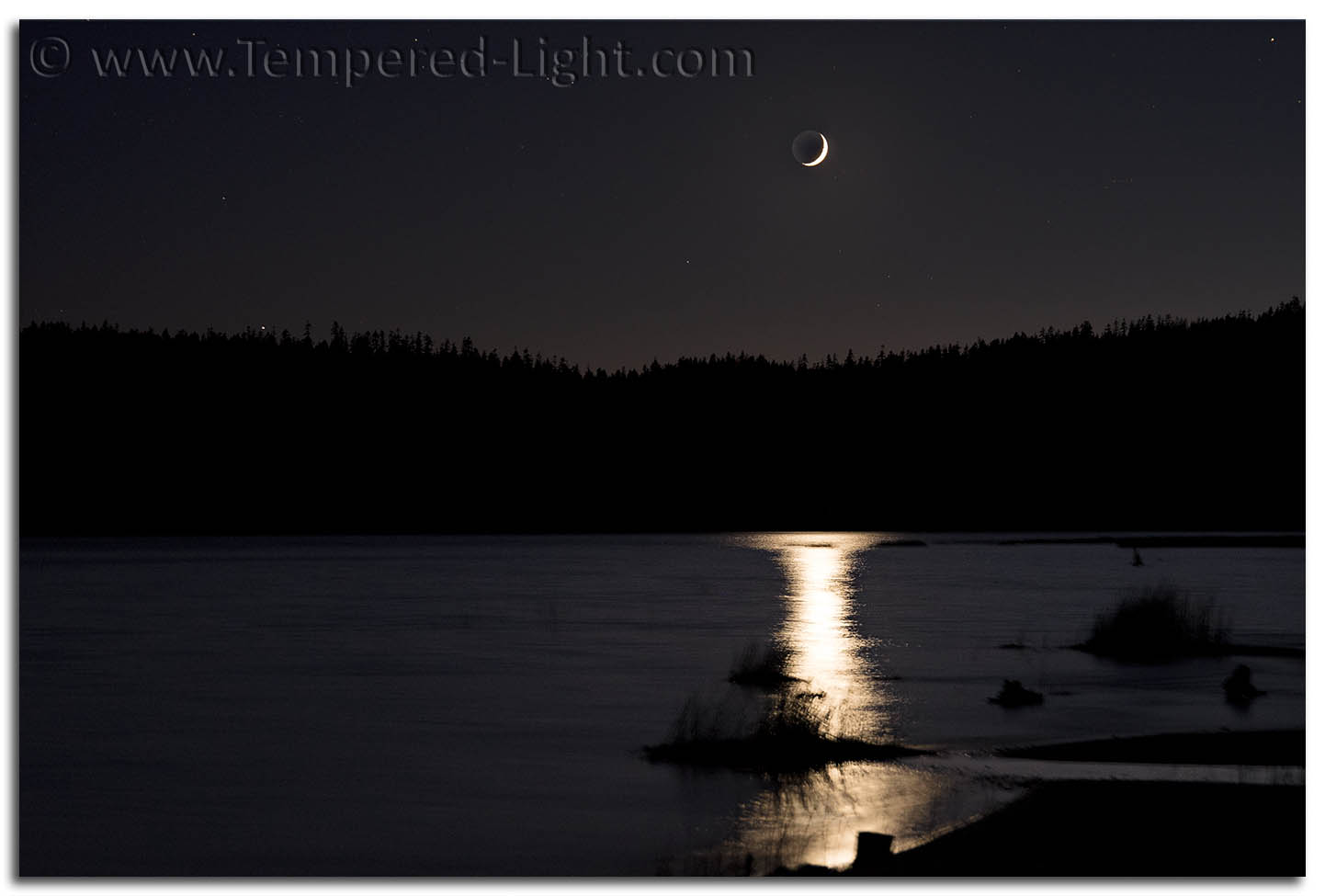 Crescent Moonset over Medicine Lake